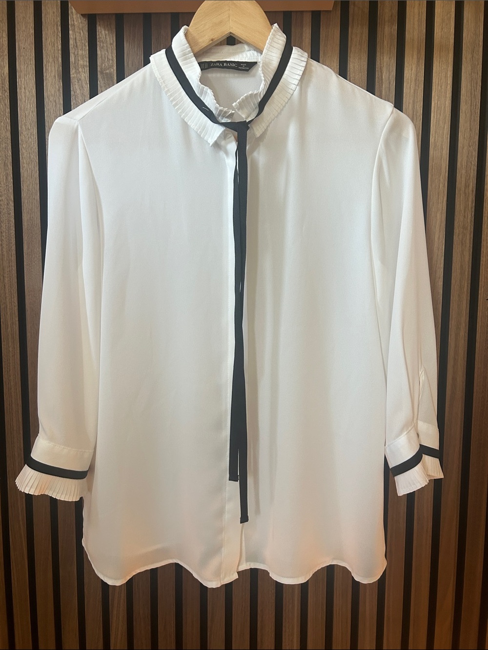 Zara White Blouse with Black Trim and Thin Tie